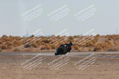 media/Dec-17-2023-CVMA (Sun) [[bf0c04832d]]/Race 2 Amateur Supersport Open/